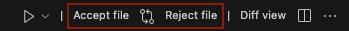 Accepter ou refuser toutes les modifications d&#39;un fichier dans Gemini Code Assist pour VS Code.