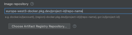 Dépôt d'images par défaut dans la configuration d'exécution défini au format "gcr.io/" et présentant des options de saisie semi-automatique basées sur le projet actuel et le cluster actif