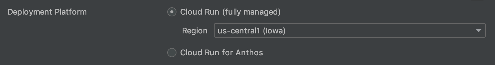 Concernant la plate-forme de déploiement, l'option "Fully managed" (entièrement géré) a été sélectionnée (et une région a été spécifiée), l'autre option étant "Anthos on GKE" (Anthos sur GKE)