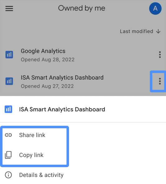 Un utilisateur sélectionne le menu à trois points d&#39;un rapport intitulé &quot;ISA Smart Analytics Dashboard&quot; (Tableau de bord d&#39;analyses intelligentes ISA) pour afficher les options &quot;Partager le lien&quot; et &quot;Copier le lien&quot;.