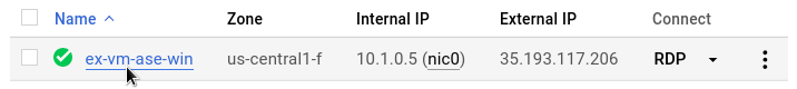 「VM instances」(VM 執行個體) 頁面上的 VM 名稱。