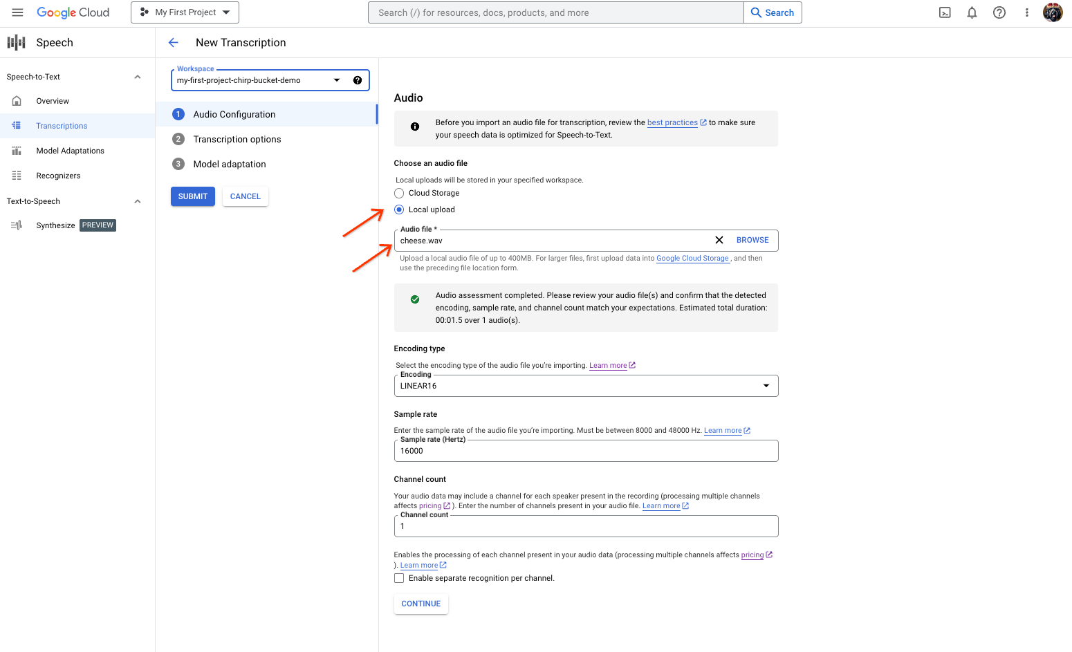 Captura de tela da página de criação de transcrição da Speech-to-text, mostrando a seleção ou o upload do arquivo.