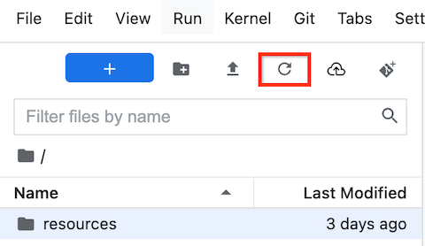 Vertex AI Workbench 中的 JupyterLab 檔案瀏覽器，其中「Refresh File List」(重新整理檔案清單) 按鈕已醒目顯示。